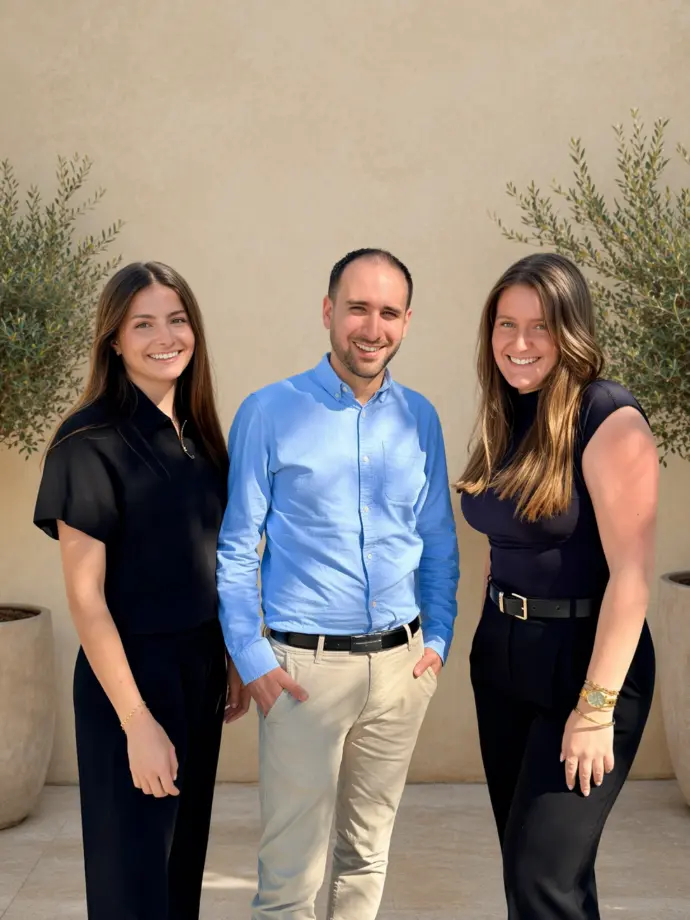 Monsieur LOUIS Traiteur Haut de Gamme Montpellier L'équipe commerciale 1 Monsieur LOUIS Traiteur Haut de Gamme Montpellier L'équipe commerciale 1